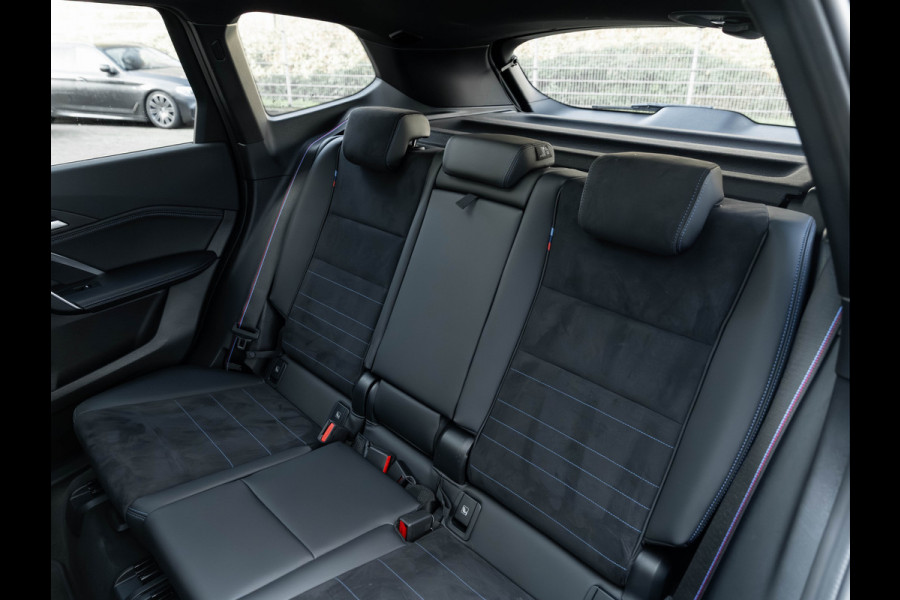 BMW X1 sDrive18i M-Sport Pro - Pano - Driving Ass Plus - Trekhaak - Harman Kardon