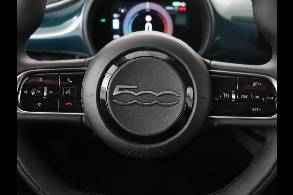 Fiat 500E Icon 42 kWh | 3 Fase | Carplay | Navigatie | Climate control | Parkeerhulp | Cruise control | DAB | Digital Cockpit | Keyless Start | Bluetooth