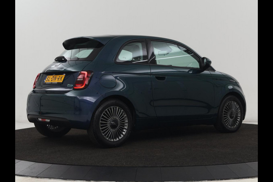 Fiat 500E Icon 42 kWh | 3 Fase | Carplay | Navigatie | Climate control | Parkeerhulp | Cruise control | DAB | Digital Cockpit | Keyless Start | Bluetooth