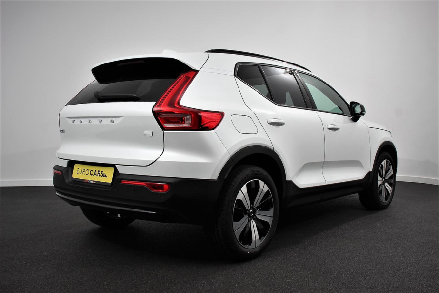 Volvo XC40 1.5 T5 Plug-in hybrid Ultimate Dark | Electrisch Glazen Panorama dak | Navigatie | Dab | Led | Adaptive Cruise Control | Camera | Parkeer sensoren