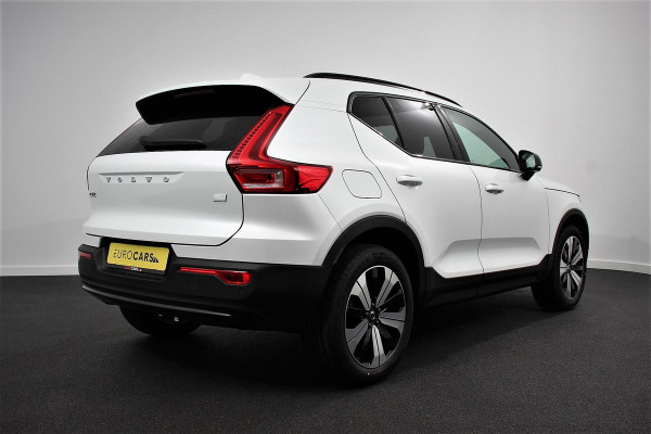 Volvo XC40 1.5 T5 Plug-in hybrid Ultimate Dark | Electrisch Glazen Panorama dak | Navigatie | Dab | Led | Adaptive Cruise Control | Camera | Parkeer sensoren