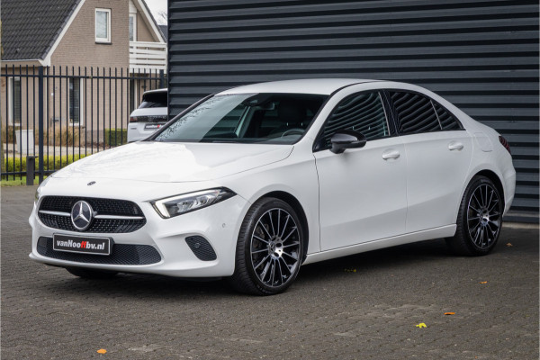 Mercedes-Benz A-Klasse 200 Sedan 19''-LED-Privacy