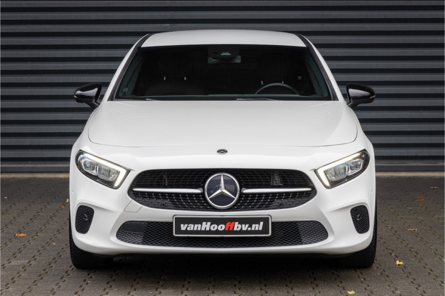 Mercedes-Benz A-Klasse 200 Sedan 19''-LED-Privacy