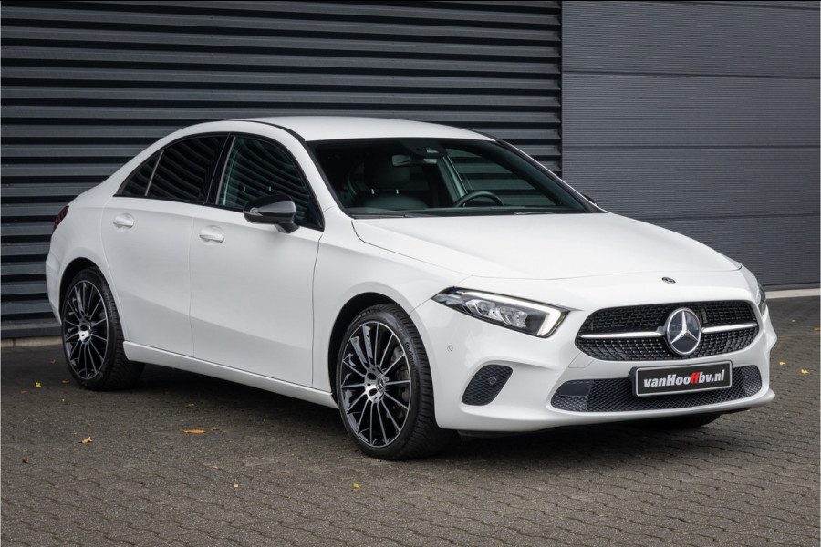 Mercedes-Benz A-Klasse 200 Sedan 19''-LED-Privacy