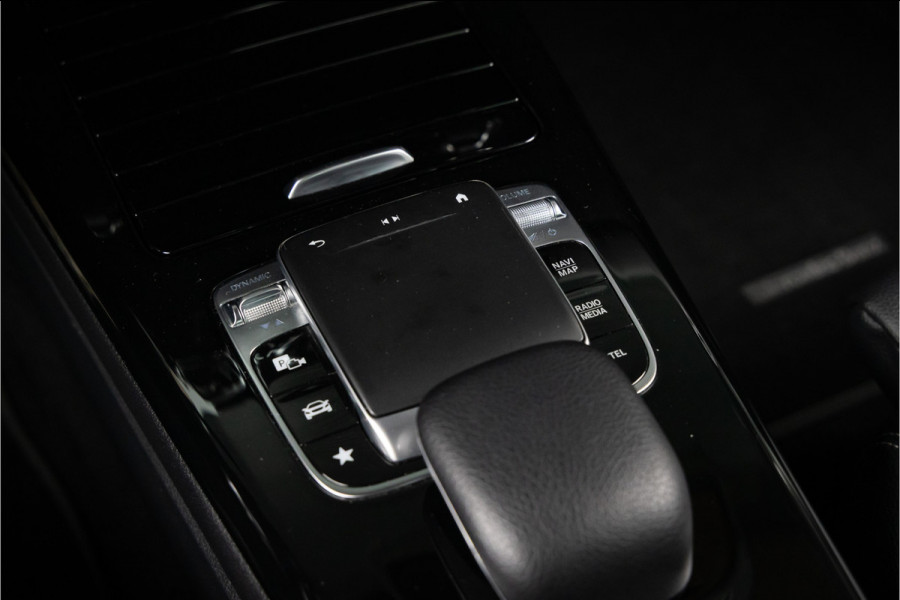 Mercedes-Benz A-Klasse 200 Sedan 19''-LED-Privacy