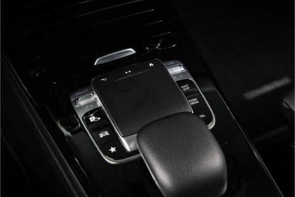 Mercedes-Benz A-Klasse 200 Sedan 19''-LED-Privacy