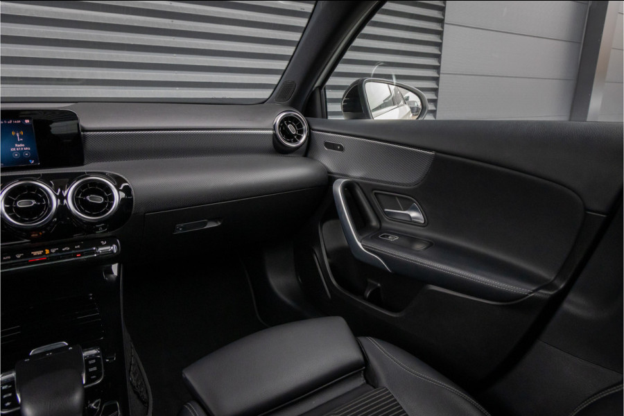 Mercedes-Benz A-Klasse 200 Sedan 19''-LED-Privacy