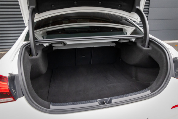 Mercedes-Benz A-Klasse 200 Sedan 19''-LED-Privacy