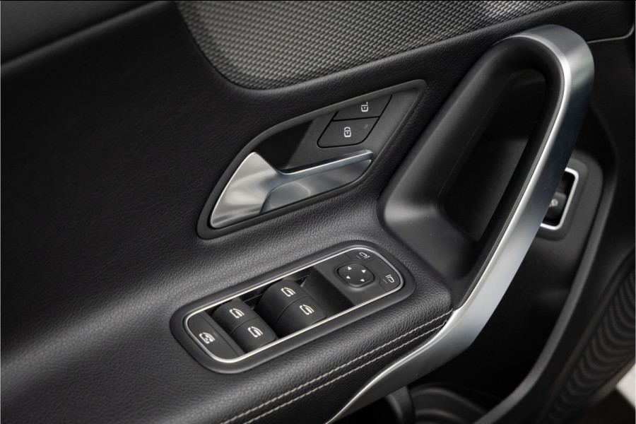 Mercedes-Benz A-Klasse 200 Sedan 19''-LED-Privacy