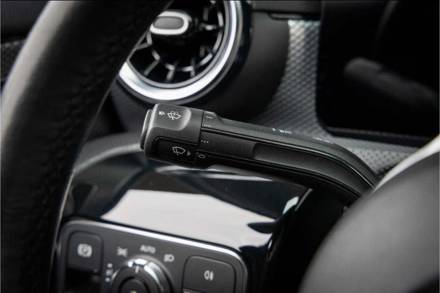 Mercedes-Benz A-Klasse 200 Sedan 19''-LED-Privacy