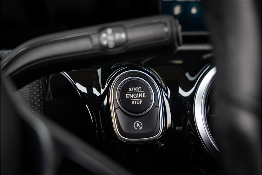 Mercedes-Benz A-Klasse 200 Sedan 19''-LED-Privacy