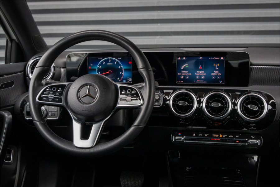 Mercedes-Benz A-Klasse 200 Sedan 19''-LED-Privacy