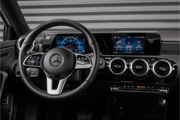 Mercedes-Benz A-Klasse 200 Sedan 19''-LED-Privacy