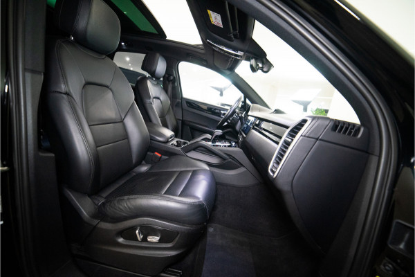 Porsche Cayenne 3.0 E-Hybrid 462PK | Sport Design | Pano | 22'' | Luchtvering | Bose | Garantie