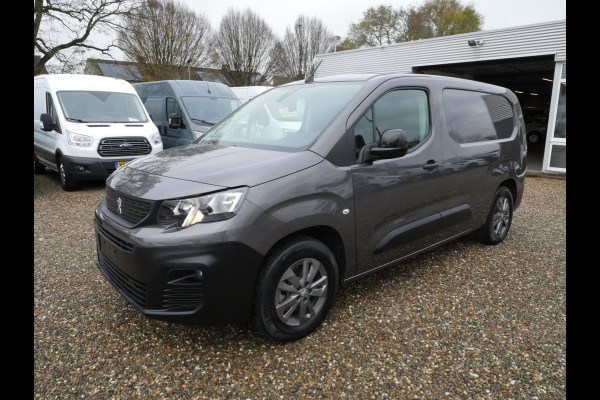 Peugeot e-Partner 50KWH L2 3-zits haak Mooie bus