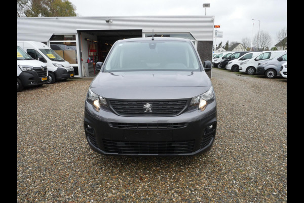 Peugeot e-Partner 50KWH L2 3-zits haak Mooie bus