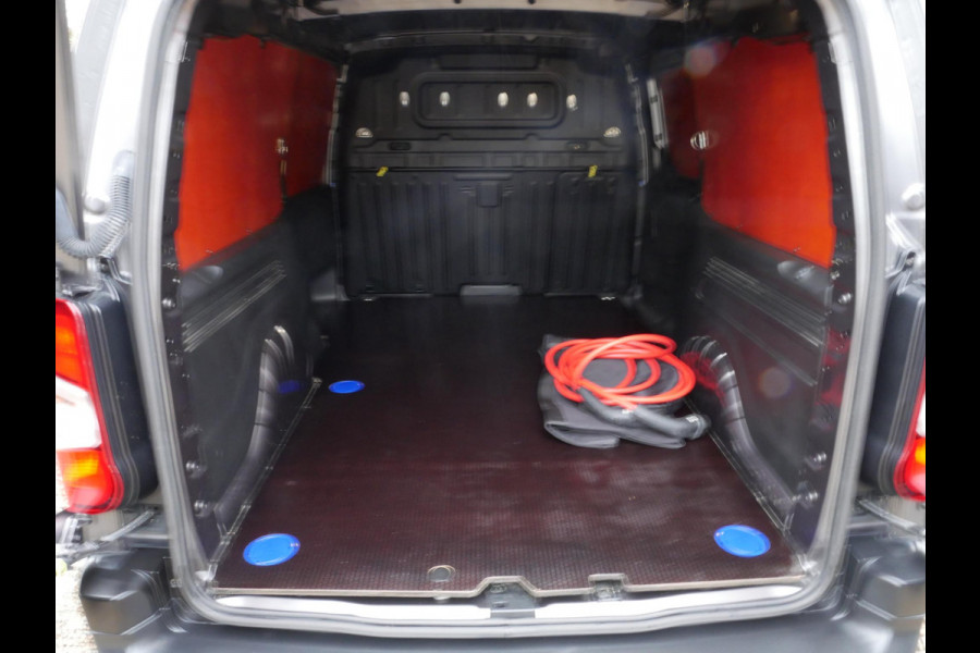 Peugeot e-Partner 50KWH L2 3-zits haak Mooie bus