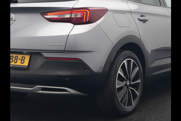 Opel Grandland 1.6 Turbo Ultimate Plug In Hybrid 225pk Dealer O.H PHEV | Lederen Sportstoelen Memory & Ventilatie | Adaptive Cruise | Apple Carplay | Stoelen & Stuur Verwarmd | Blis | Keyless | LED | Navigatie | 19"LM | DAB |