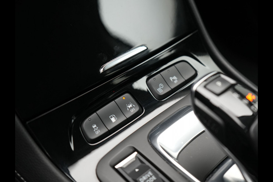 Opel Grandland 1.6 Turbo Ultimate Plug In Hybrid 225pk Dealer O.H PHEV | Lederen Sportstoelen Memory & Ventilatie | Adaptive Cruise | Apple Carplay | Stoelen & Stuur Verwarmd | Blis | Keyless | LED | Navigatie | 19"LM | DAB |