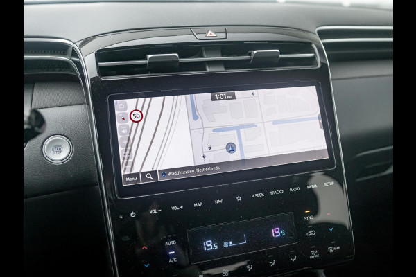 Hyundai Tucson 1.6 T-GDI PHEV Comfort Smart 4WD l Stoel Stuurverwarming l Navigatie l Android auto en Apple Carplay l Trekhaak