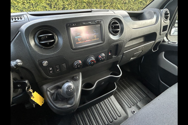 Renault Master T35 2.3 dCi 131 PK / L4H1 / 1e EIG / 5 METER LAADBAK / 3 TONS TREKHAAK / 77.052 KM !! / AIRCO / CRUISE / NAVI / 3-ZITS