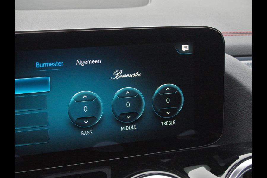 Mercedes-Benz EQA 250 Business Solution AMG 67 kWh | Panoramadak | 360 Camera | Head-Up Display | Sfeerverlichting |