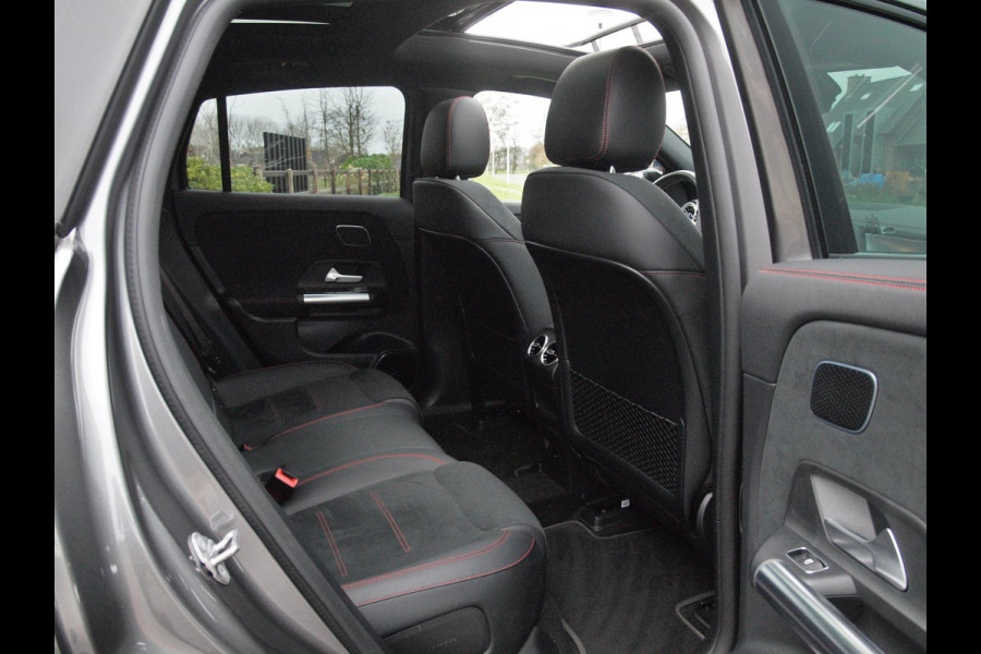 Mercedes-Benz EQA 250 Business Solution AMG 67 kWh | Panoramadak | 360 Camera | Head-Up Display | Sfeerverlichting |