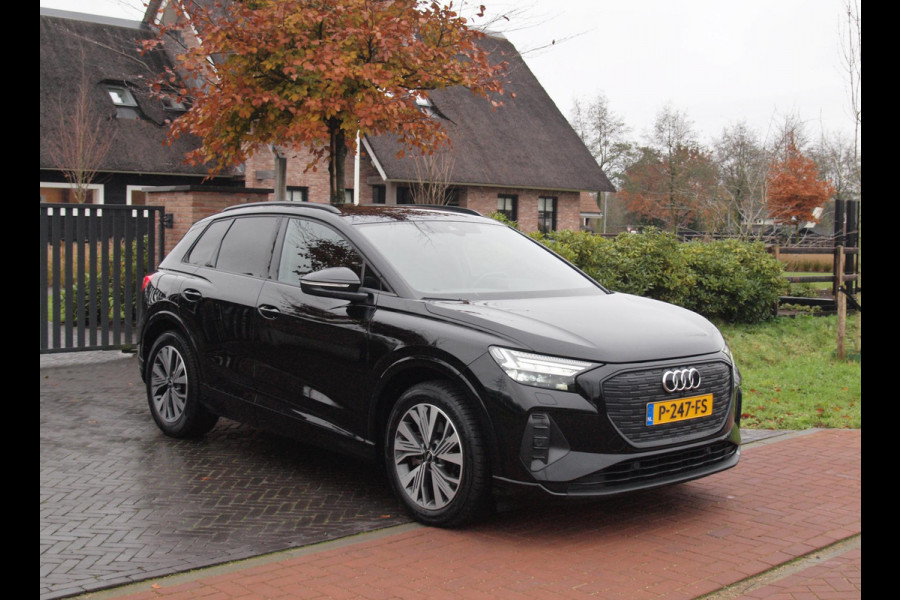 Audi Q4 e-tron 40 Launch edition Advanced 77 kWh | Black Optic | Warmtepomp | Achteruitrijcamera | NL-Auto |