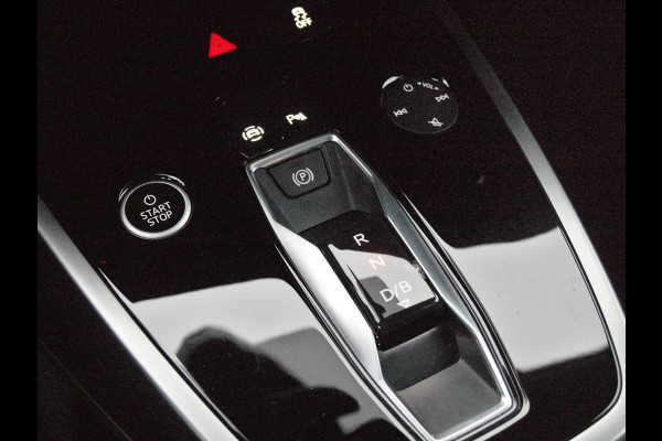 Audi Q4 e-tron 40 Launch edition Advanced 77 kWh | Black Optic | Warmtepomp | Achteruitrijcamera | NL-Auto |