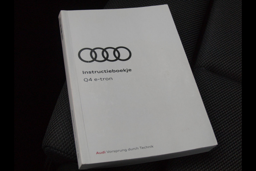 Audi Q4 e-tron 40 Launch edition Advanced 77 kWh | Black Optic | Warmtepomp | Achteruitrijcamera | NL-Auto |