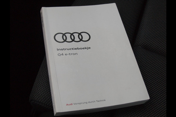 Audi Q4 e-tron 40 Launch edition Advanced 77 kWh | Black Optic | Warmtepomp | Achteruitrijcamera | NL-Auto |