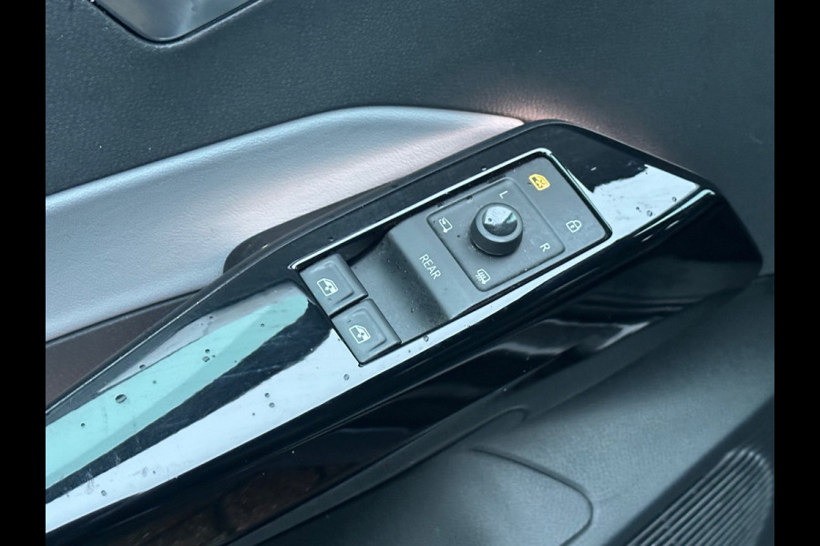 Volkswagen ID.3 First Plus 58 kWh CAMERA / STOELVERW.