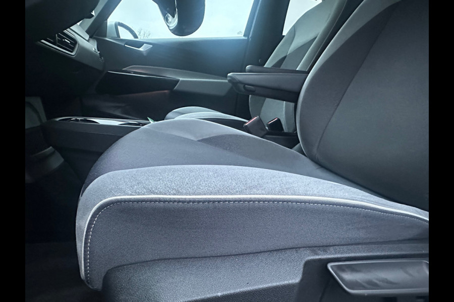 Volkswagen ID.3 First Plus 58 kWh CAMERA / STOELVERW.