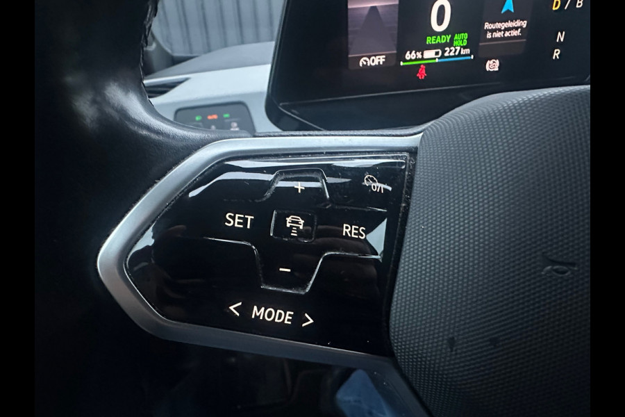 Volkswagen ID.3 First Plus 58 kWh CAMERA / STOELVERW.