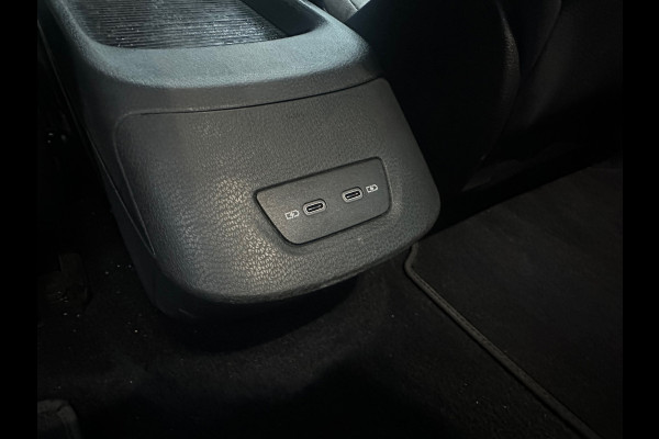 Volkswagen ID.3 First Plus 58 kWh CAMERA / STOELVERW.