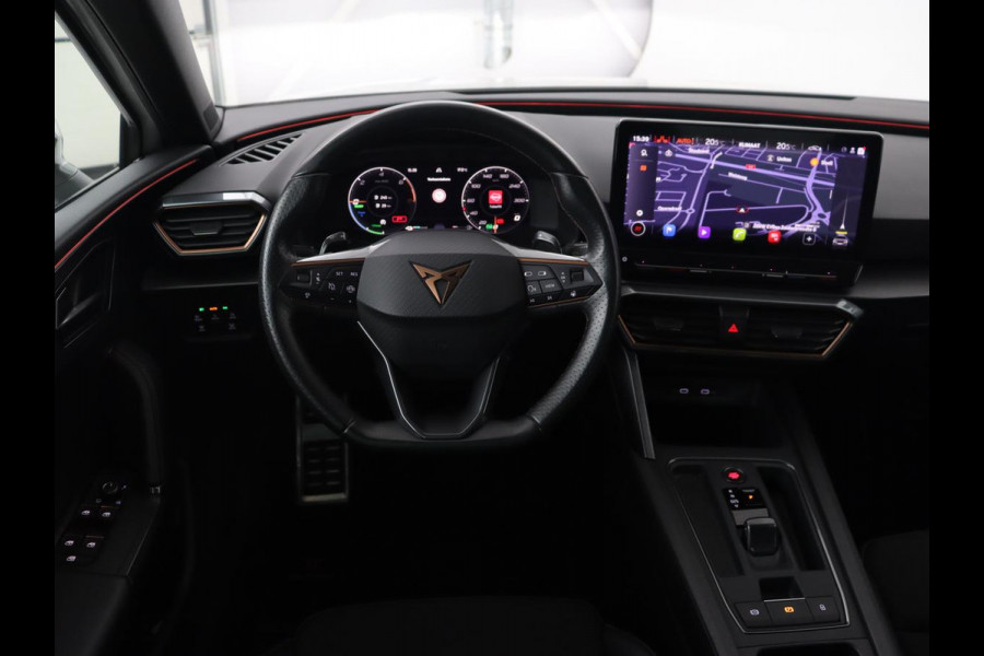 CUPRA Leon 1.4 eHybrid | Stoelverwarming | Carplay | Camera | Navigatie | Sfeerverlichting | Stuurverwarming | Keyless | Adaptive cruise | Sportstoelen | Climate control | Park Assist | PHEV | Plug In