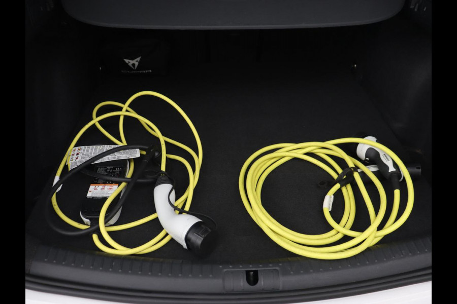 CUPRA Leon 1.4 eHybrid | Stoelverwarming | Carplay | Camera | Navigatie | Sfeerverlichting | Stuurverwarming | Keyless | Adaptive cruise | Sportstoelen | Climate control | Park Assist | PHEV | Plug In