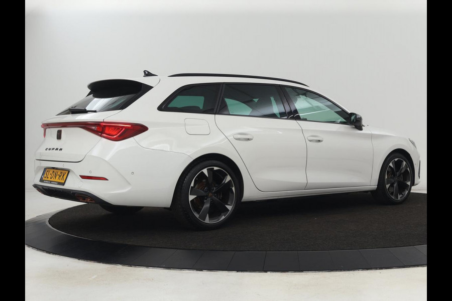CUPRA Leon 1.4 eHybrid | Stoelverwarming | Carplay | Camera | Navigatie | Sfeerverlichting | Stuurverwarming | Keyless | Adaptive cruise | Sportstoelen | Climate control | Park Assist | PHEV | Plug In