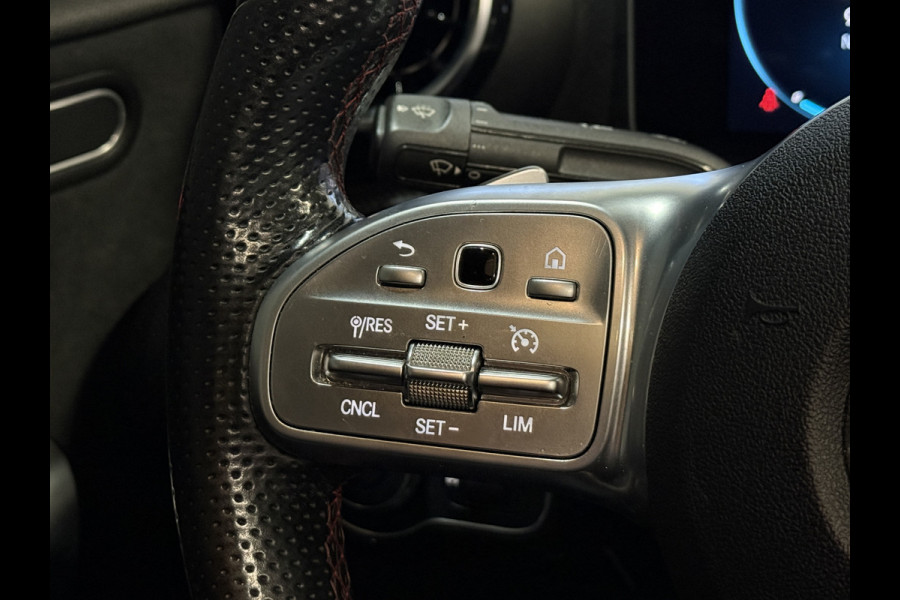 Mercedes-Benz A-Klasse 200 Launch Edition Premium | AMG Line | Panoramadak | LED Performance