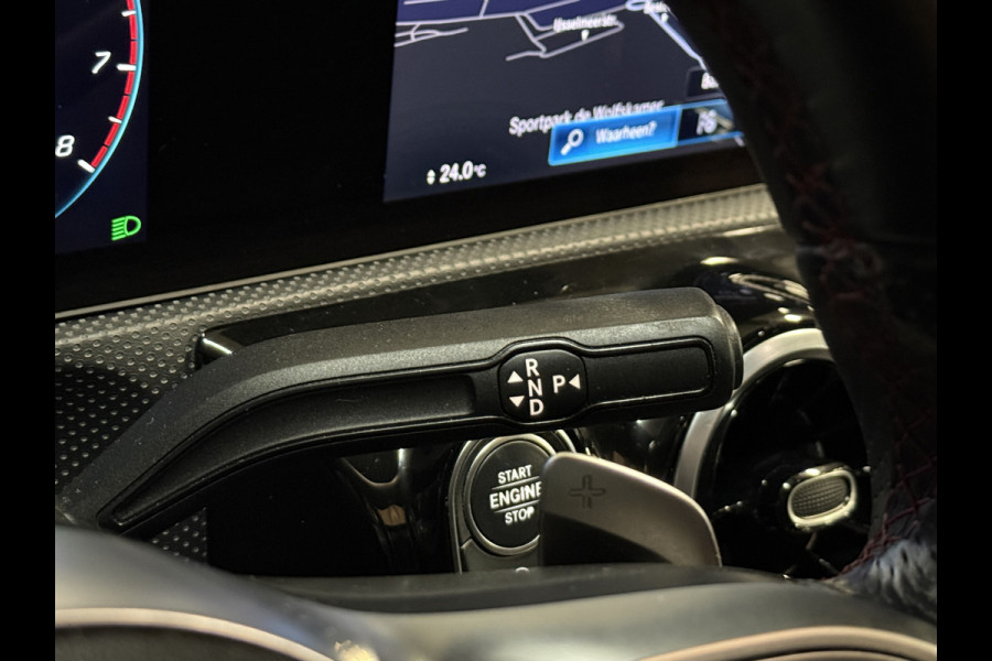 Mercedes-Benz A-Klasse 200 Launch Edition Premium | AMG Line | Panoramadak | LED Performance