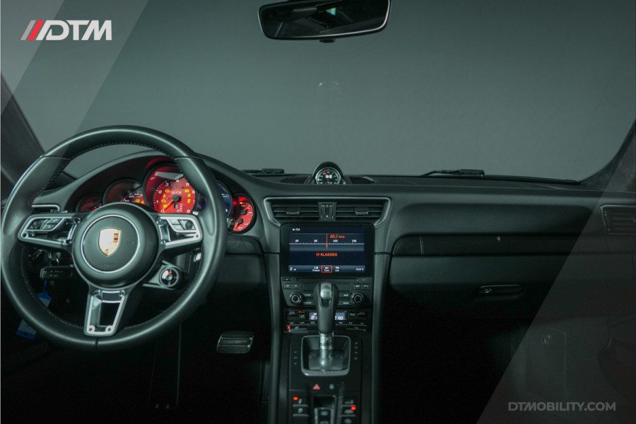 Porsche 911 3.0 Carrera 4 GTS | Chrono | Panoramadak |