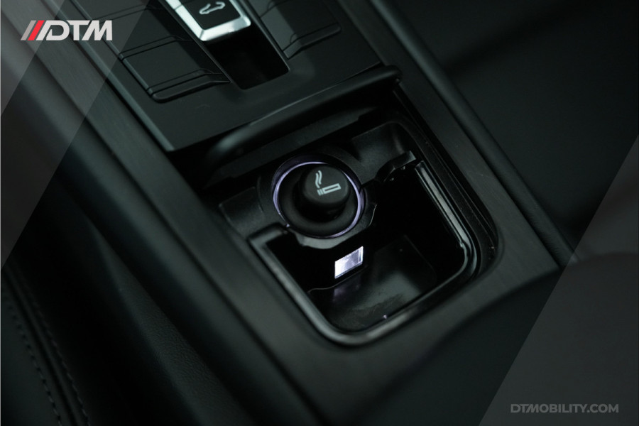 Porsche 911 3.0 Carrera 4 GTS | Chrono | Panoramadak |