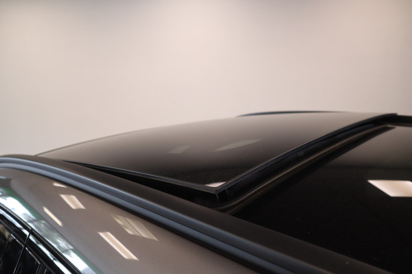 Mercedes-Benz GLA 250 e Business Solution AMG Limited Pano dak LED CC Lane Assist 24 maanden garantie mogelijk (*vraag naar de voorwaarden)