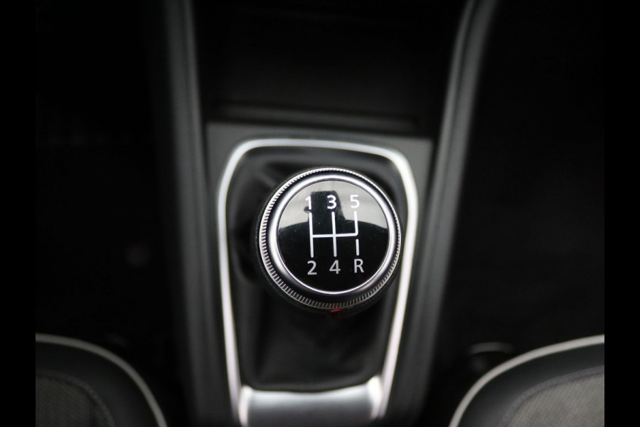 Renault Captur 100pk TCe Intens Cruise | Climate | Carplay | Navi | Parkeersens. achter