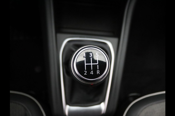 Renault Captur 100pk TCe Intens Cruise | Climate | Carplay | Navi | Parkeersens. achter