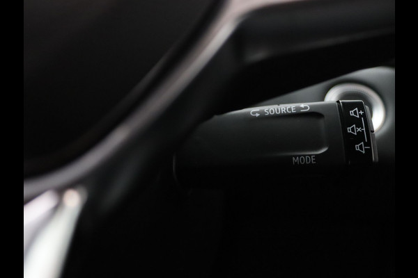 Renault Captur 100pk TCe Intens Cruise | Climate | Carplay | Navi | Parkeersens. achter