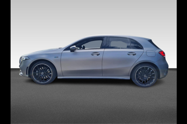 Mercedes-Benz A-Klasse 250 e Premium  | widescreen | 19"AMG velgen | sfeerverlichting | blind-spot | trekhaak |