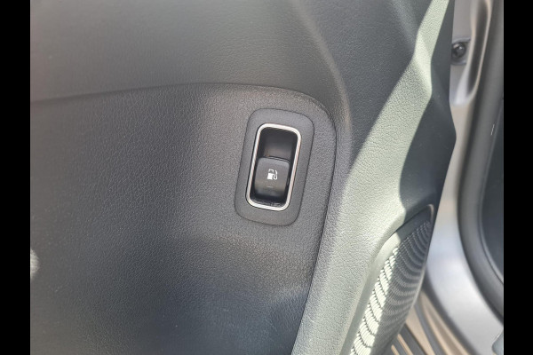 Mercedes-Benz A-Klasse 250 e Premium  | widescreen | 19"AMG velgen | sfeerverlichting | blind-spot | trekhaak |