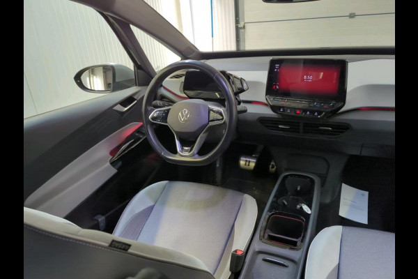 Volkswagen ID.3 First Plus 58 kWh Airco ECC Navi Carplay PDC VA+ Camera Adaptive Cruise Control 19" LM Velgen LED Matrix