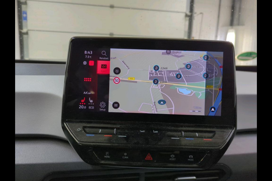 Volkswagen ID.3 First Plus 58 kWh Airco ECC Navi Carplay PDC VA+ Camera Adaptive Cruise Control 19" LM Velgen LED Matrix